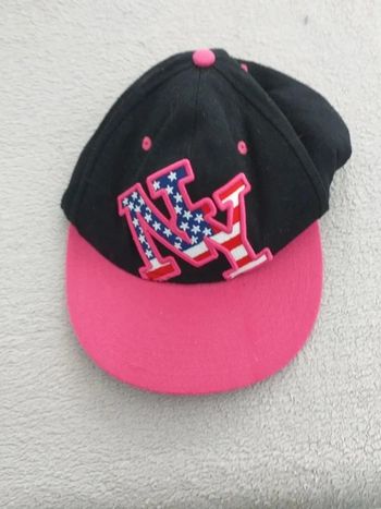 Casquette New York noir et rose