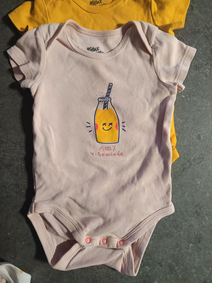 Lot bodies cocktail 12 mois - photo numéro 3