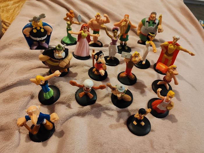 20 figurines asterix et obelix - photo numéro 2