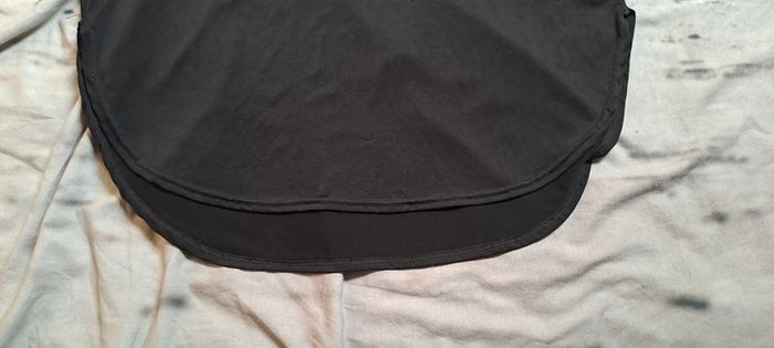 T-shirt blouse noir. TQF. Taille 54/56 - photo numéro 4