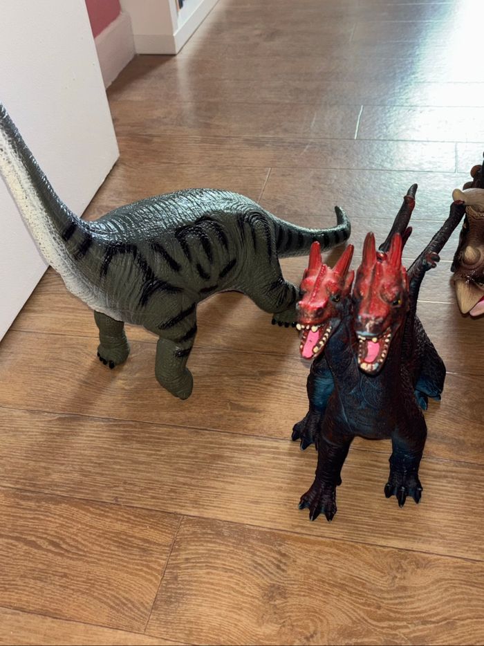 Lot de dinosaures - photo numéro 3