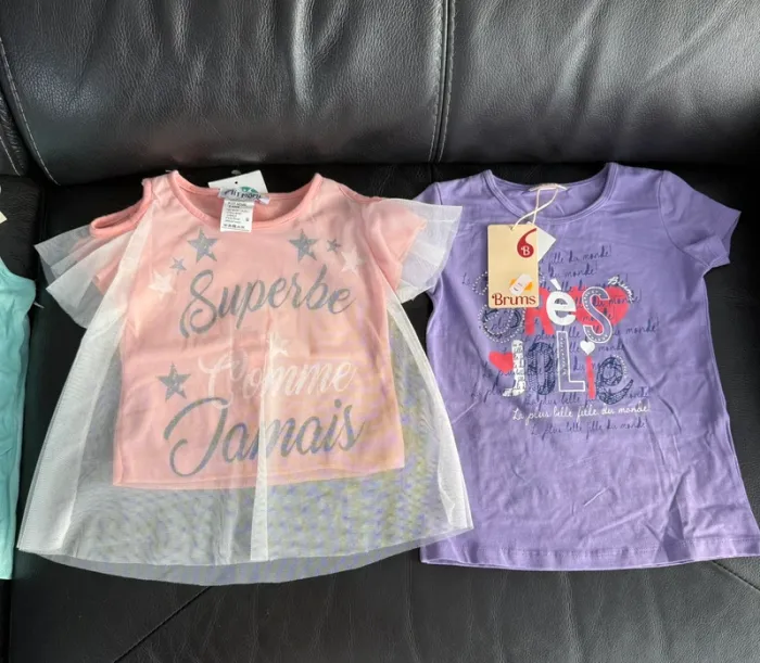 Lot t-shirt + maillot de bain fille 3 ans - photo numéro 2