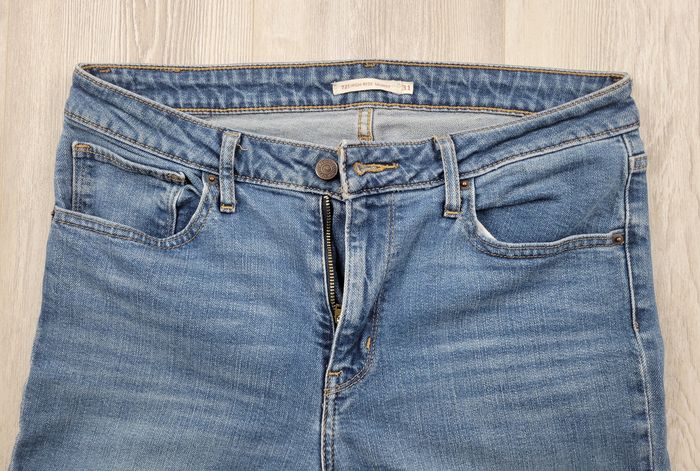 Jean Levi’s Skinny – Taille 31 – Bleu denim – Excellent état - photo numéro 3