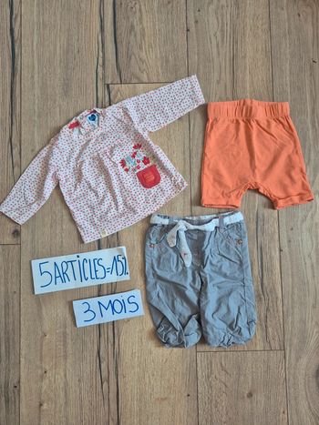 Lot bas et blouse fille 3 mois 1 pantalon et short et 1 blouse
