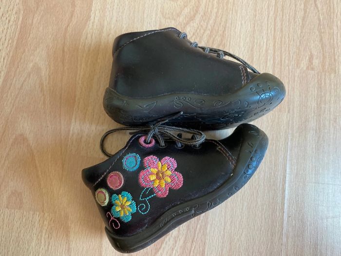 Jolie paire de bottines en cuir marron Orchestra T. 20 fille TBE - photo numéro 3