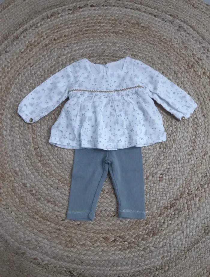 Tenue blouse à motif et tregging 3 mois
