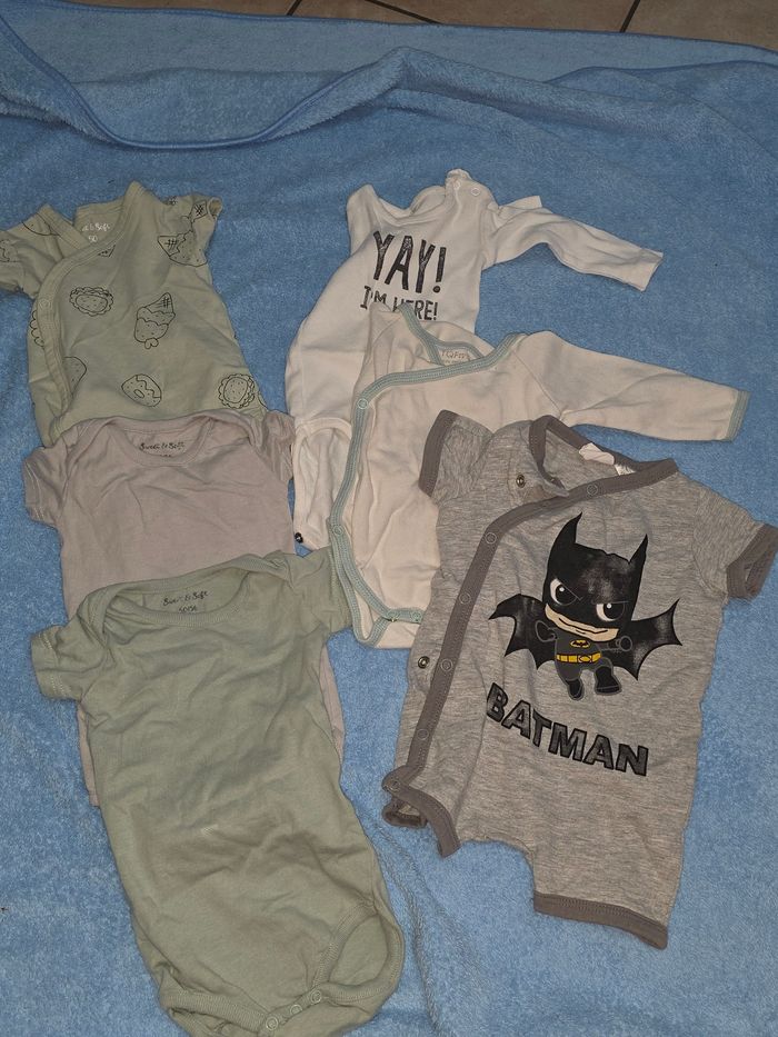 Lot vêtements garçon taille 1 mois - photo numéro 3