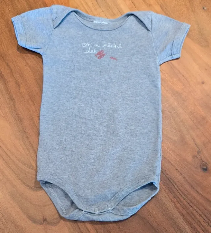 Body Petit Bateau gris - Taille 6 mois - photo numéro 3