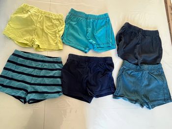 Lot short léger 18 mois