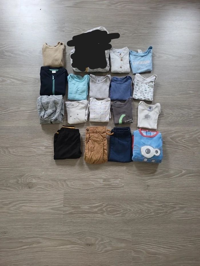 Lot vêtements 12 mois