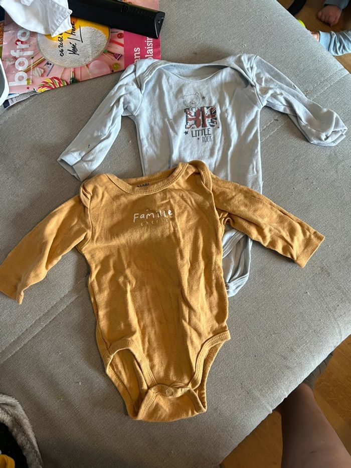 Lot 9 mois garçon - photo numéro 20