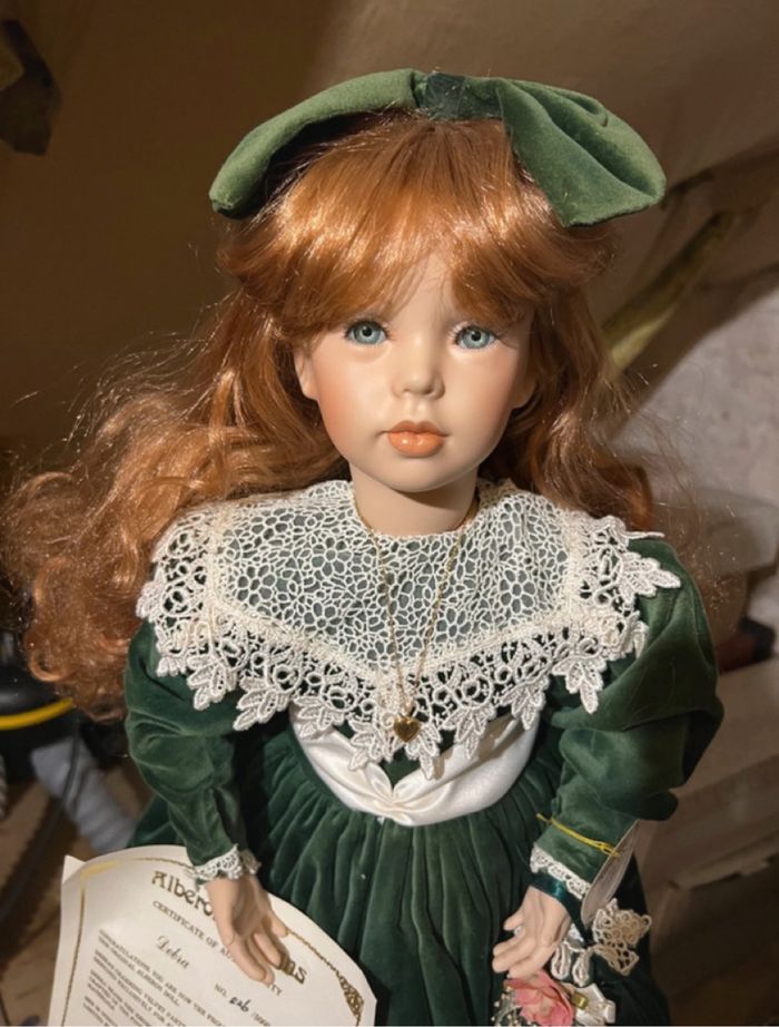 Poupée de collection Debra de Alberon