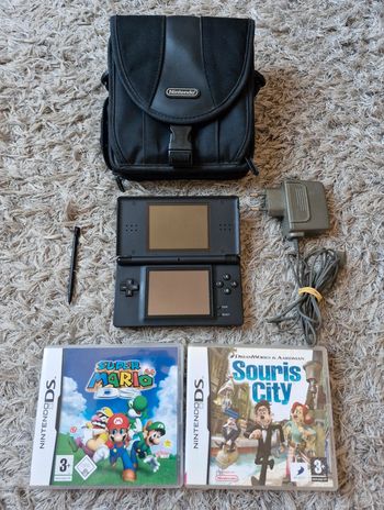 Lot Console Nintendo DS Lite Noire + 2 Jeux