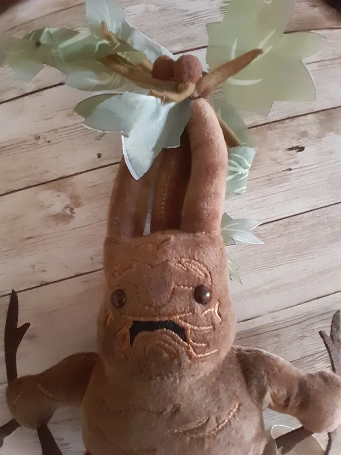 Peluche Mandragore, Harry Potter, couleur marron et vert - photo numéro 2