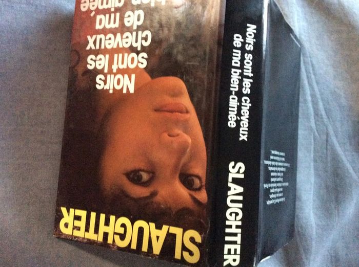 Noirs sont les cheveux de ma bien aimée Slaughter - photo numéro 3