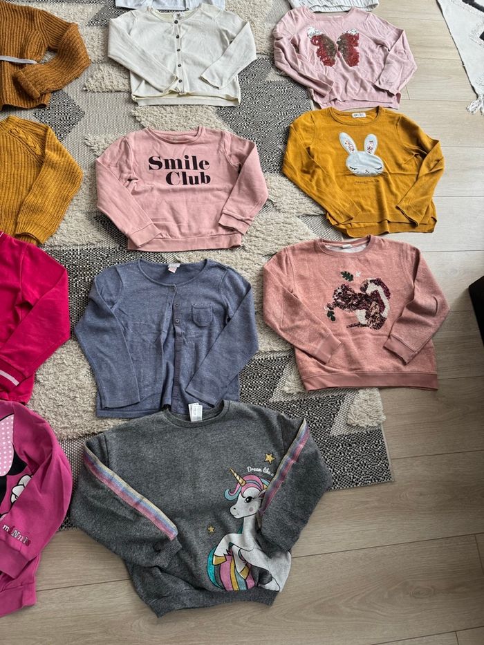 Lot pull fille 8 ans - photo numéro 2