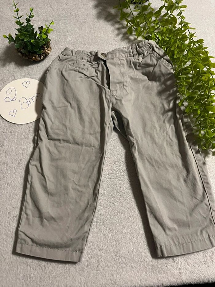 Très beau pantalon style chino garçon
