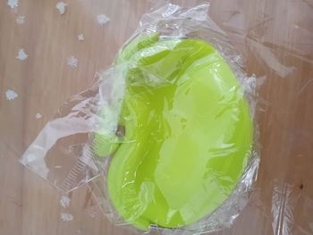 Mini porte monnaie vert fluo en silicone neuf