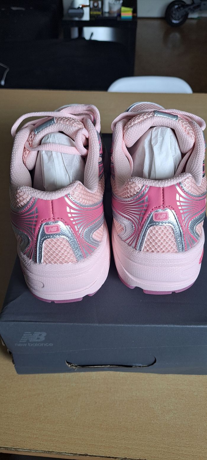 New Balance U740 rose T40 - photo numéro 4