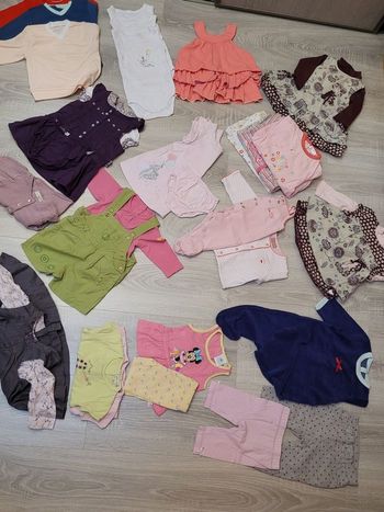 Lot pyjamas robes bloomers tuniques leggings t-shirt mc et ml 3 mois