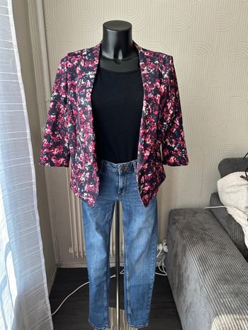 Blazer fleuri manche 3/4