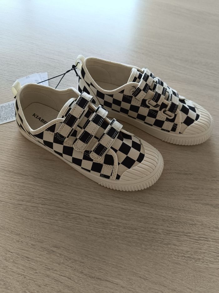 Baskets à Scratch 35 neuves - photo numéro 2