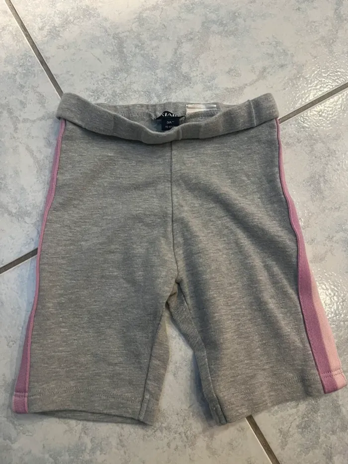 pantacourt 3 ans gris et rose