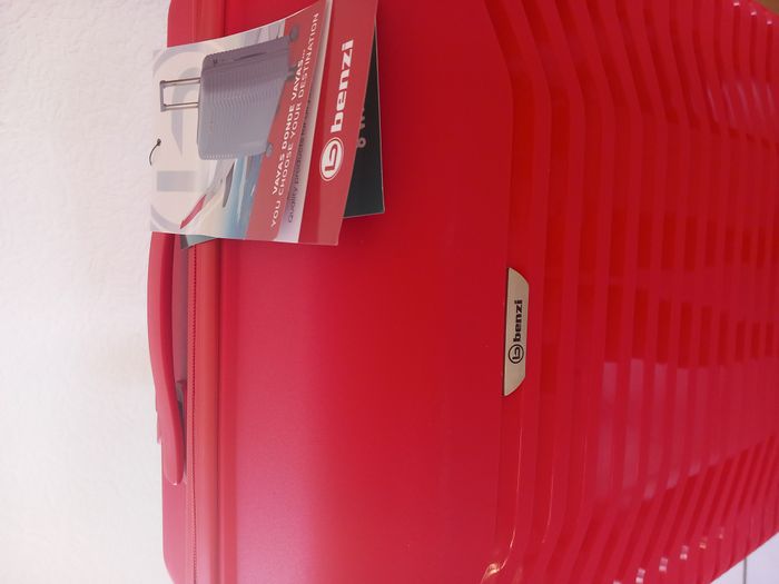 VALISE NEUVE  trolley taille M soute - photo numéro 9