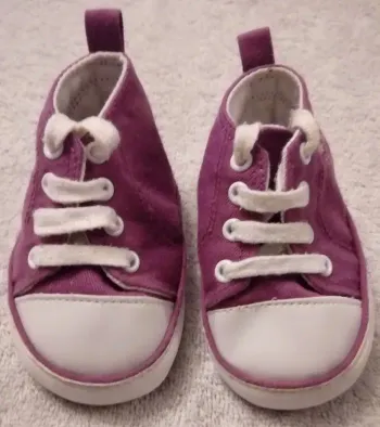 Chaussures 6/12 mois (réf perso 16)(familleac72)