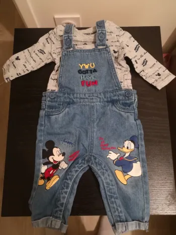 Ensemble salopette Disney