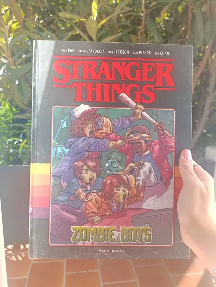 Lot de 5 bd stranger things - photo numéro 8