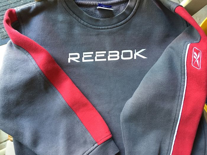 Sweat#reebok#taille 8 ans