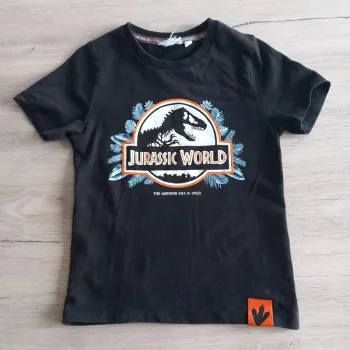 T-shirt Jurassic World taille 4 ans