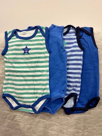 Lot 4 bodies sans manches