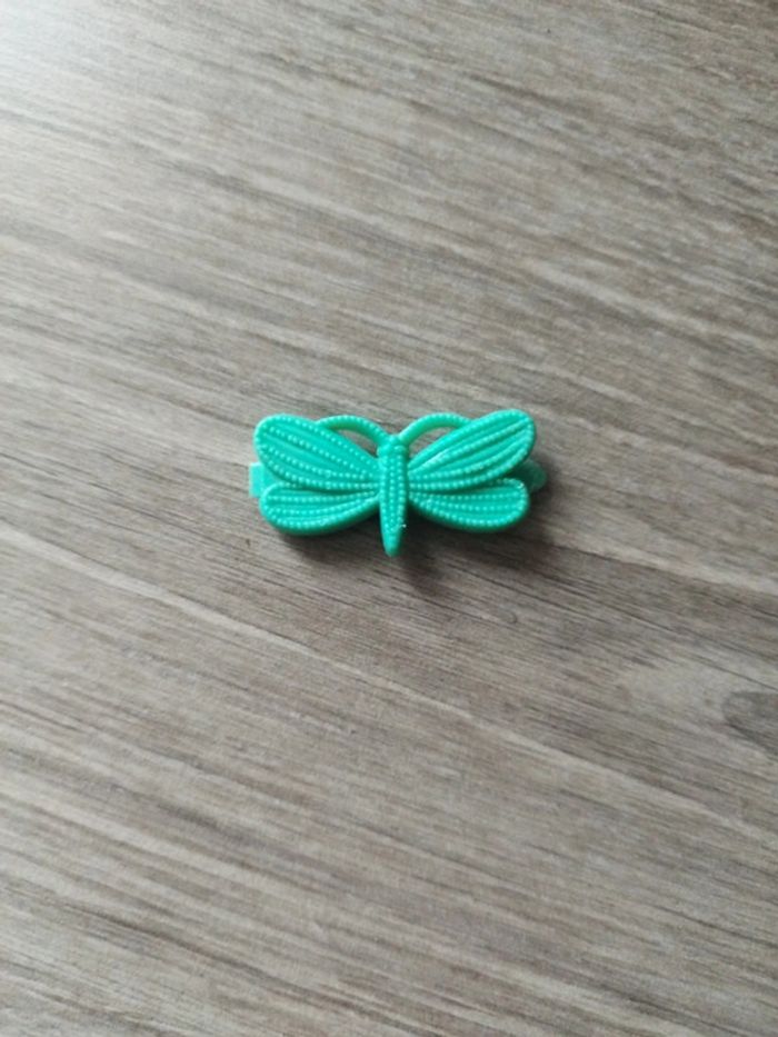 Barrette à cheveux en plastique vintage