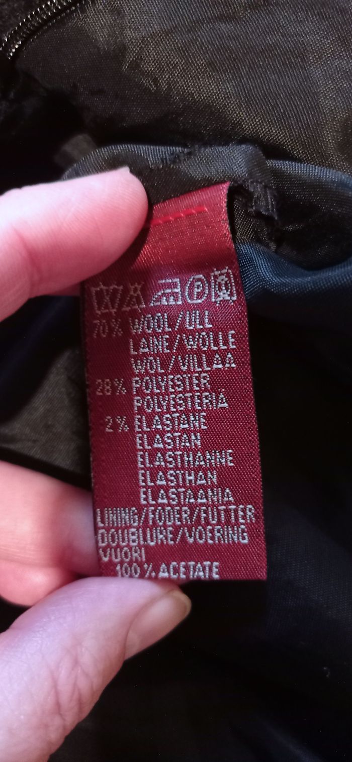 🌸Jupe courte 70% laine, L.O.G.G, taille 38 - photo numéro 7