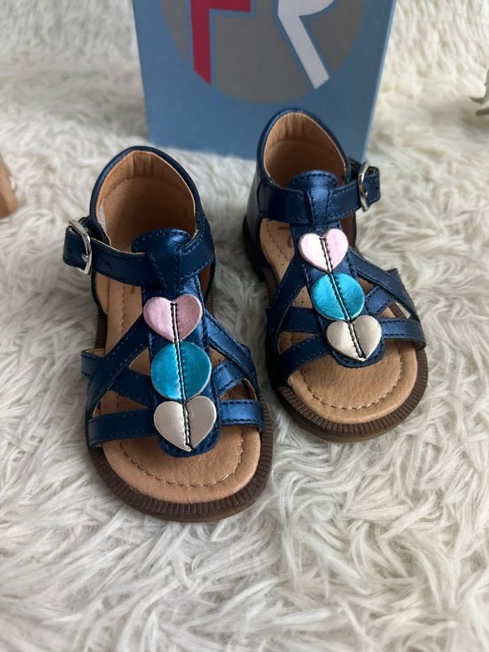 Paire de sandales Franco Romagnoli taille 21 - photo numéro 2