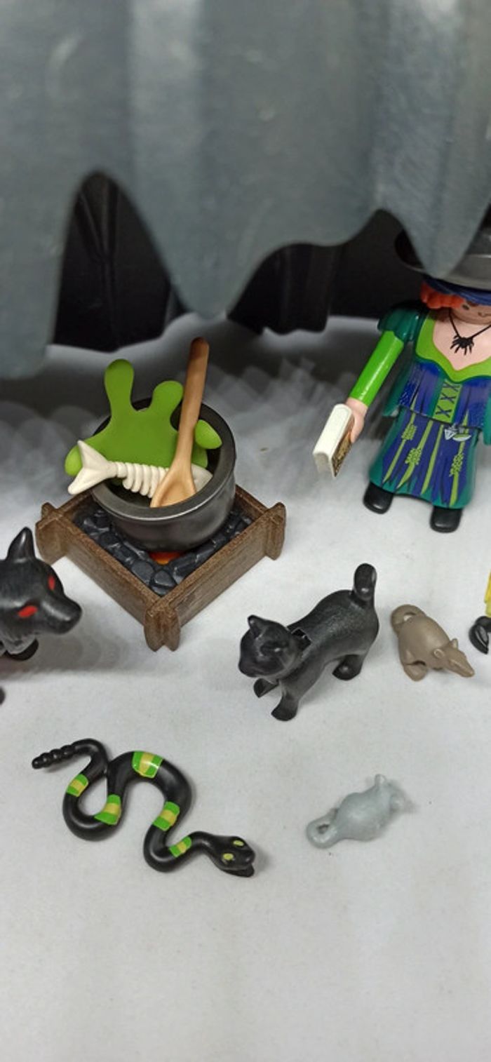 Décor paysage scène avec grotte et sorcière playmobil - photo numéro 3