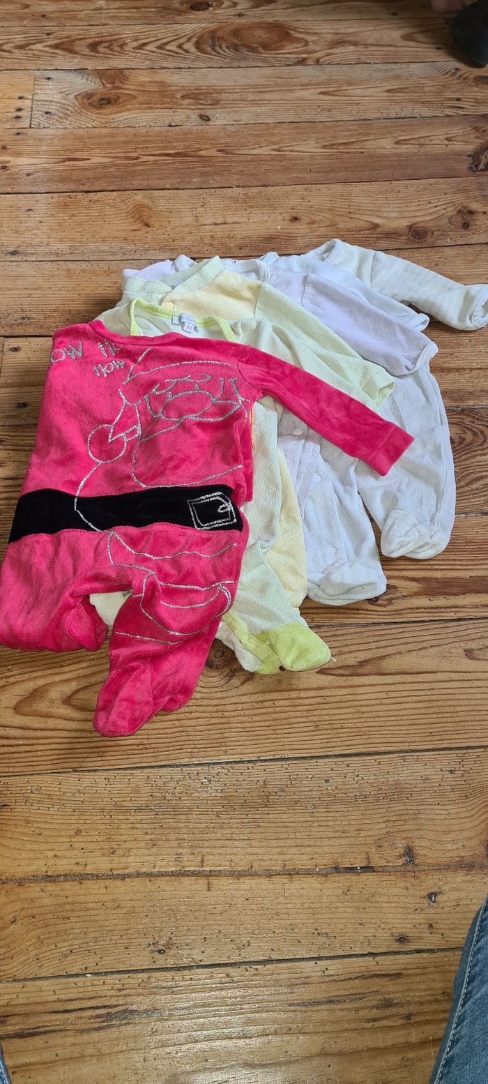 Lots de 9 pyjamas - photo numéro 4