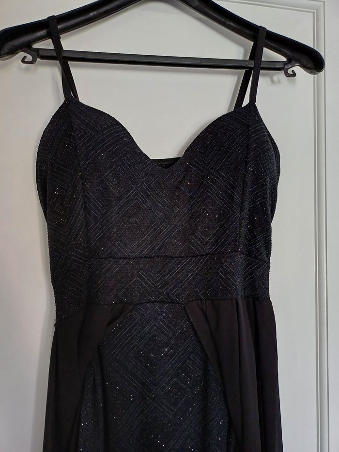 Robe noir - photo numéro 3