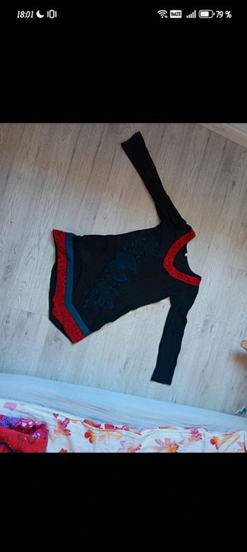 Tunique S 36 M 38 très bon état