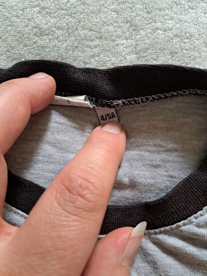 Tee-shirt manches courtes taille 4 ans - photo numéro 5