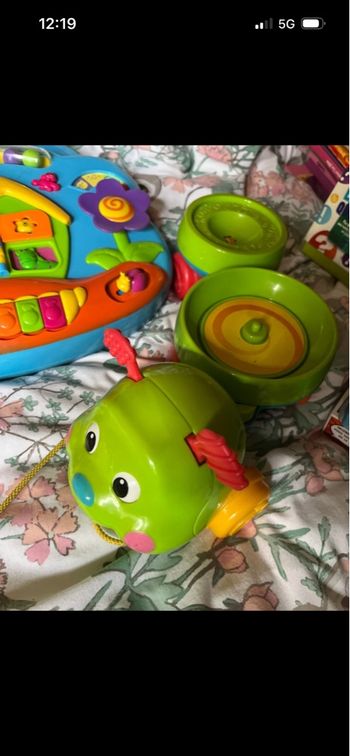 Lot jouets bébé et enfant