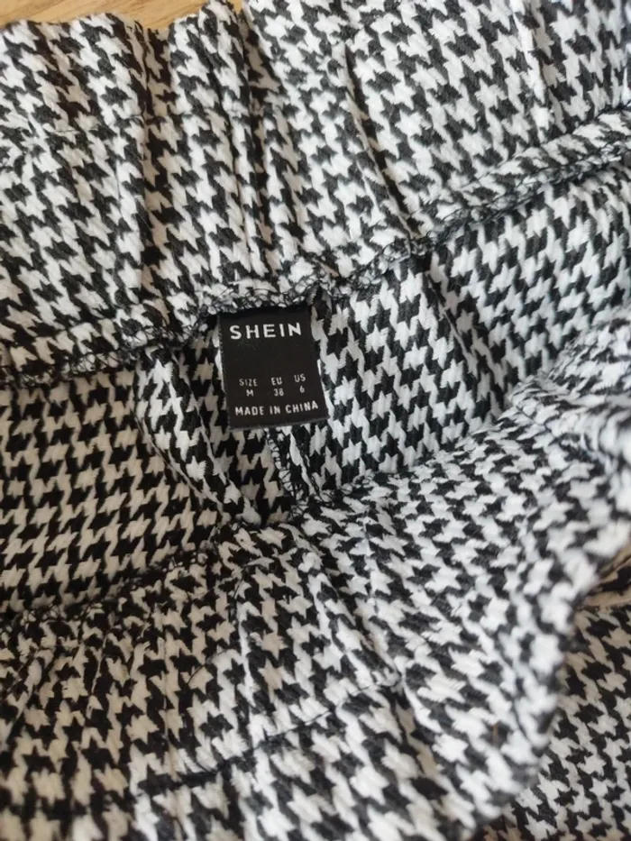 Short a carreau avec ceinture - photo numéro 2