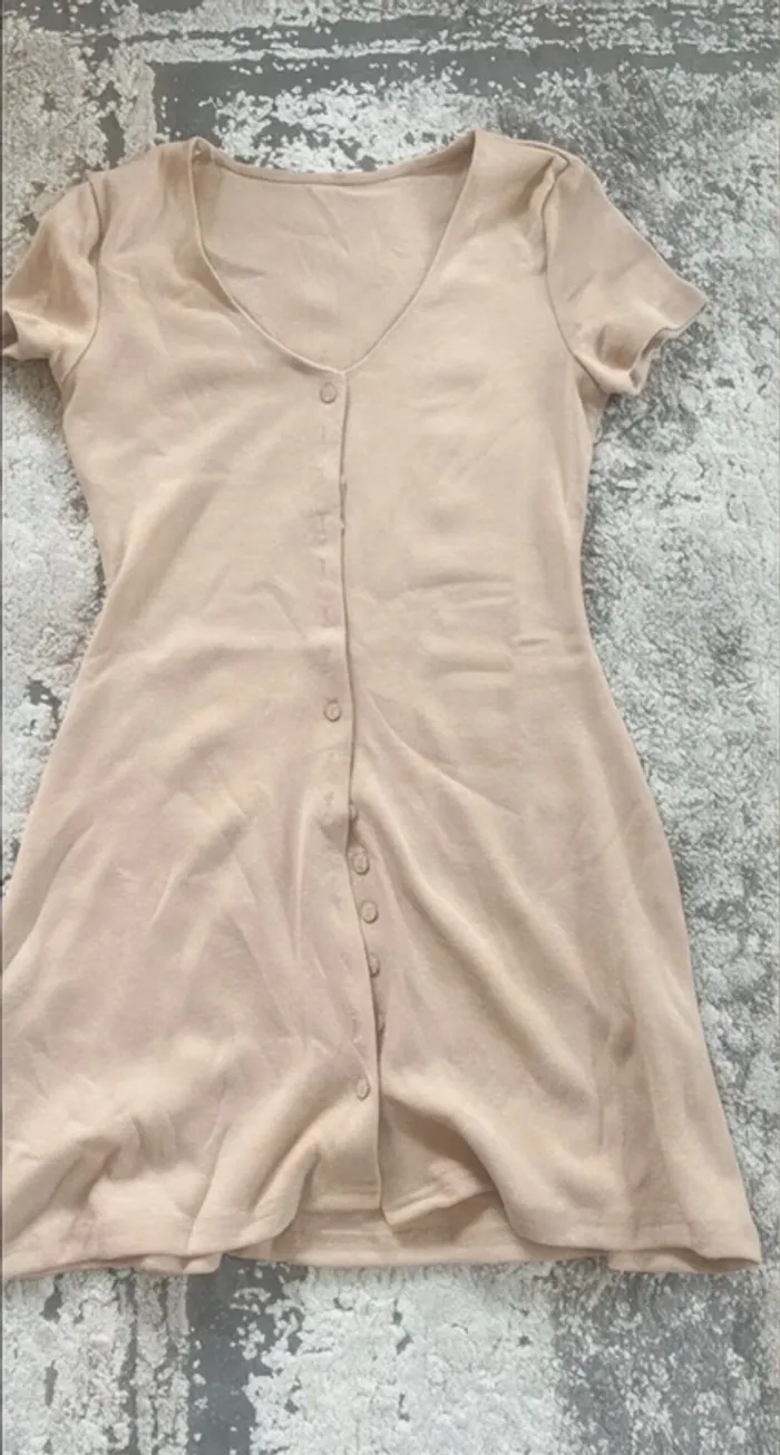Robe courte blanche ivoire 🤍 chic minimaliste – Sexy & élégante Pinterest vibes 🌿 - photo numéro 3