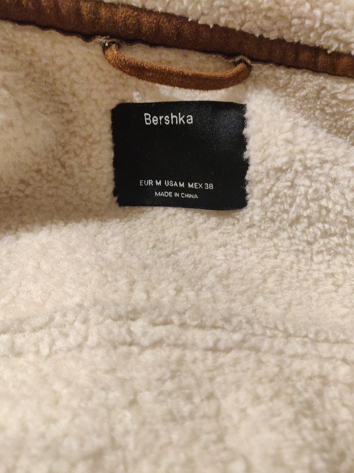 Veste Bershka excellent état - photo numéro 2