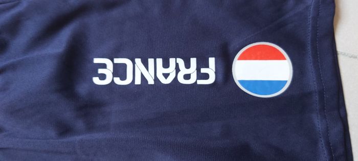 Short France numéro 10 - photo numéro 3