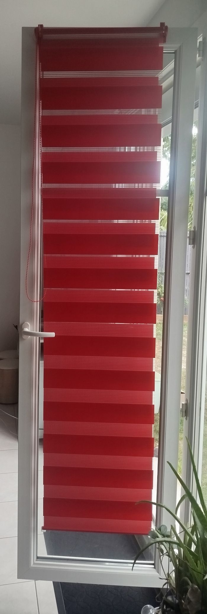 Store enrouleur lumière/nuit 45x180cm pose avec ou sans perçage . Rouge - photo numéro 2