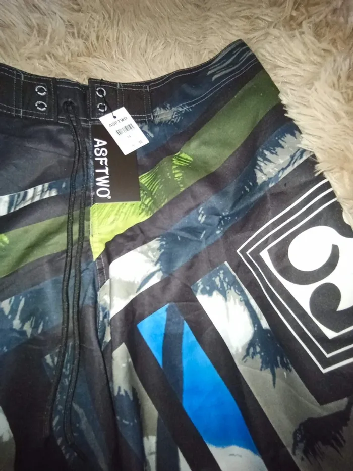 Short de bain homme neuf - photo numéro 3