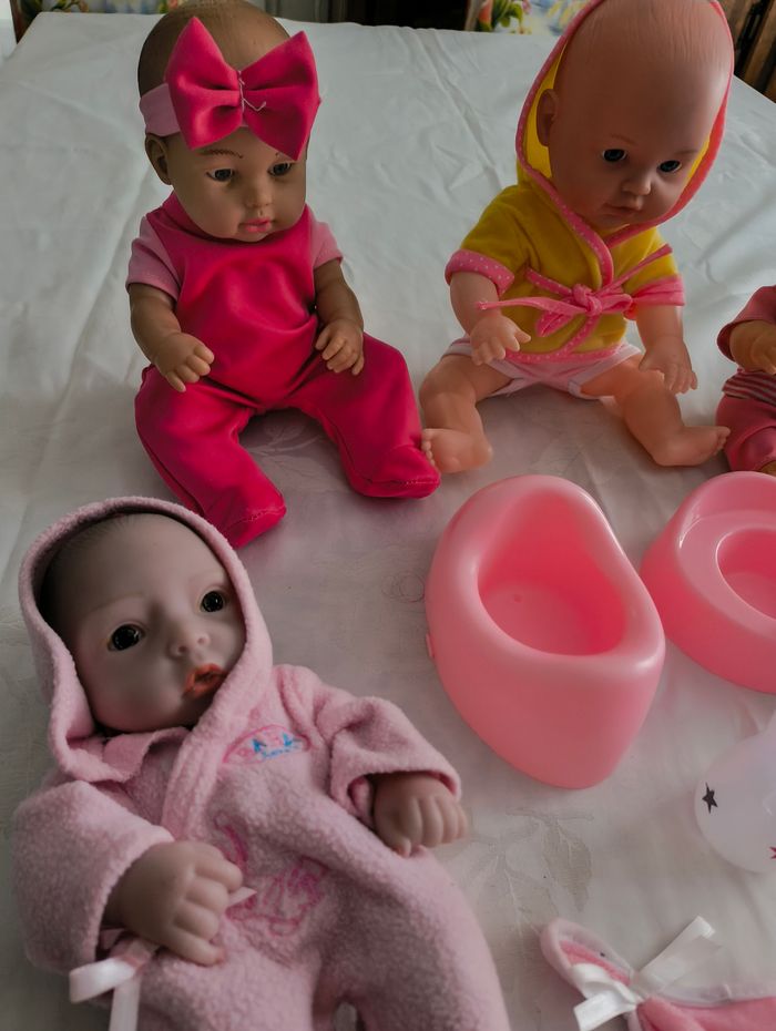 Lot poupons - photo numéro 3